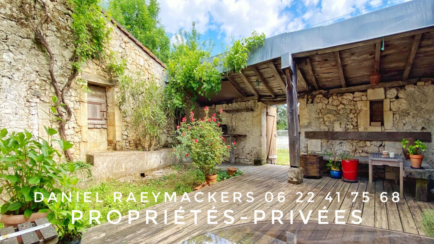 BLESIGNAC Maison de caractère en pierre Blesignac 4 pièce(s) avec grange et jardin au calme 9