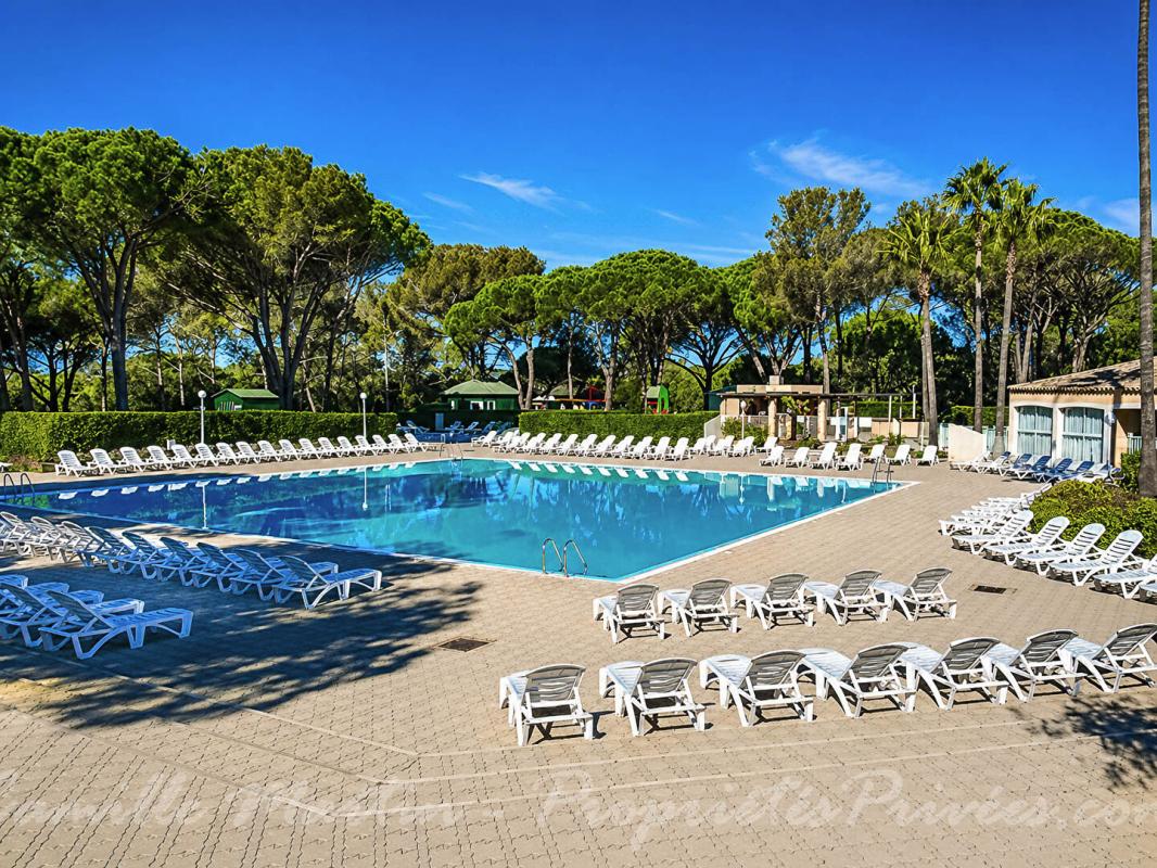 SAINT-RAPHAEL Appartement Saint Raphael 1 pièce(s) 25.10 m2 + parking 10