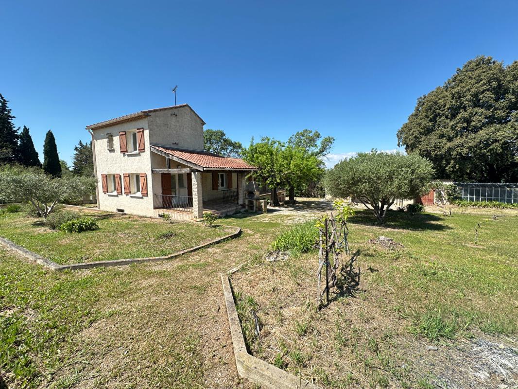 SAINT-VICTORET Maison T5 a louer a St Victoret avec un grand jardin 17