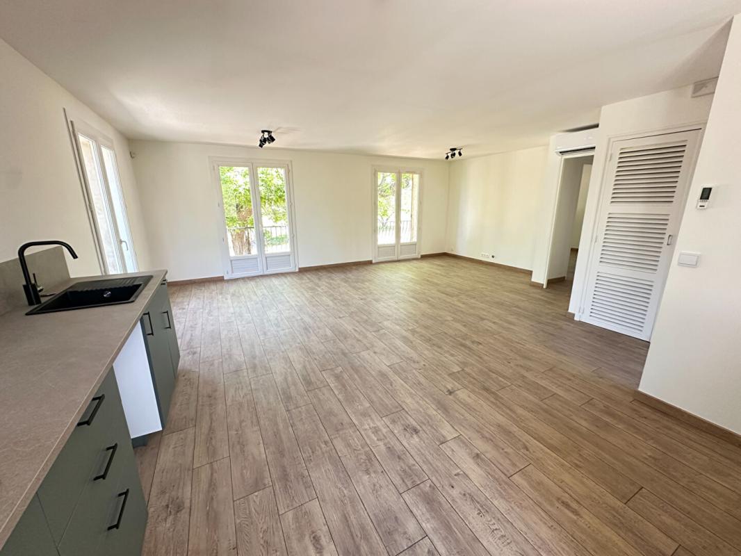 SAINT-VICTORET Maison T5 a louer a St Victoret avec un grand jardin 5