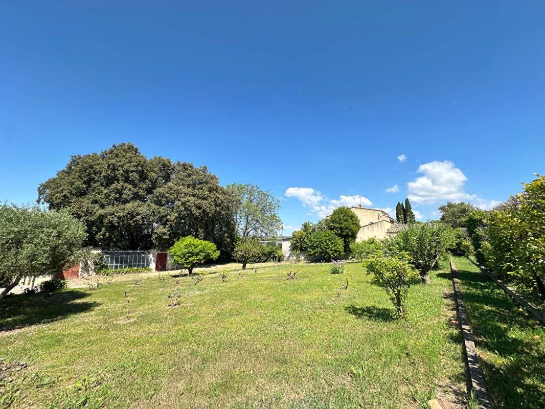 SAINT-VICTORET Maison T5 a louer a St Victoret avec un grand jardin 18