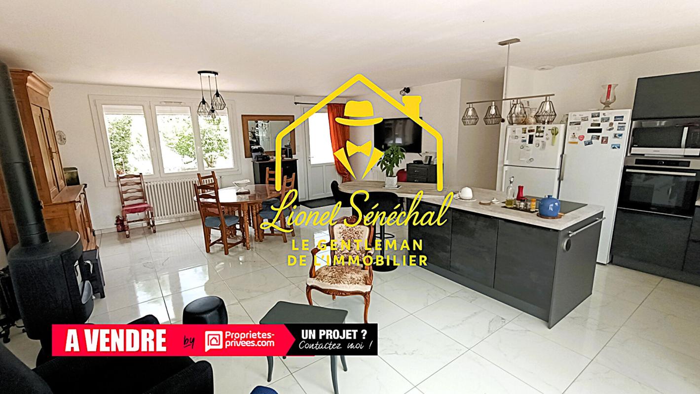 BEAUMONT-SUR-SARTHE Maison entièrement de plain - pied rénovée, lumineuse et peu énergivore de 7 pièces de 90 m2 habitables 1