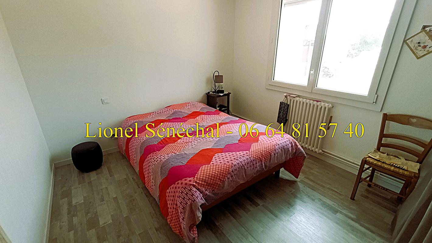 BEAUMONT-SUR-SARTHE Maison entièrement de plain - pied rénovée, lumineuse et peu énergivore de 7 pièces de 90 m2 habitables 5