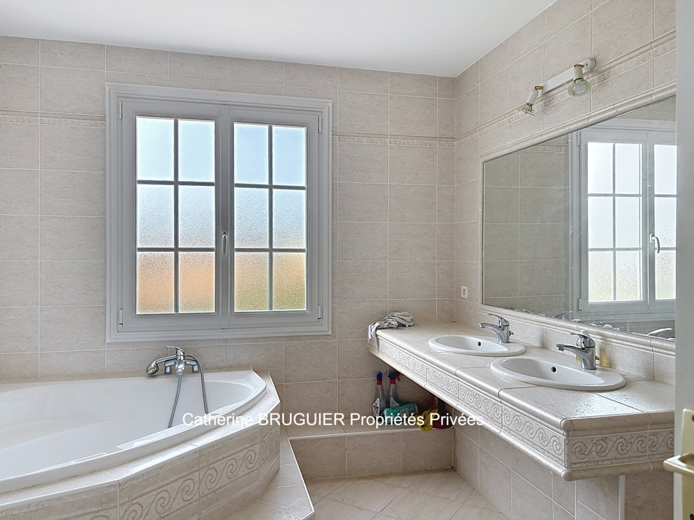 PERIGNY Grande maison familiale 205 m2 - 5 chambres - Secteur recherché aux portes de La Rochelle 15