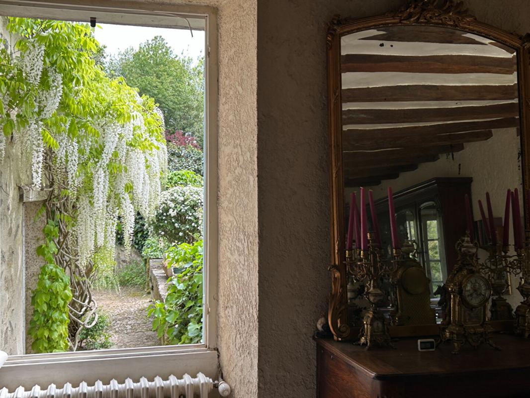 BOUERE Charme et authenticité pour cette maison  sur Bouère 9