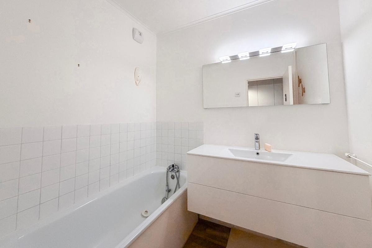 SAINT-HERBLAIN Appartement 3 chambres  - Val de chézine 7