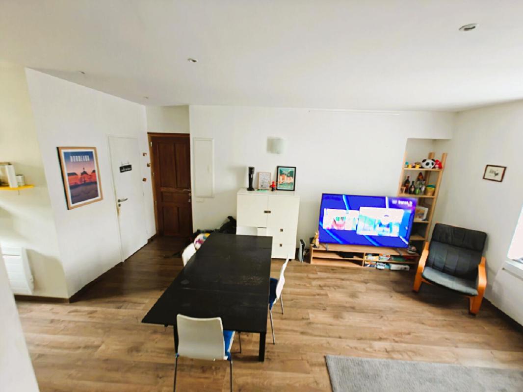 GRENOBLE Appartement T3, 2 chambres Rue Coppée DPE D 60 m² RDC surélevé investisseur primo accédant 2