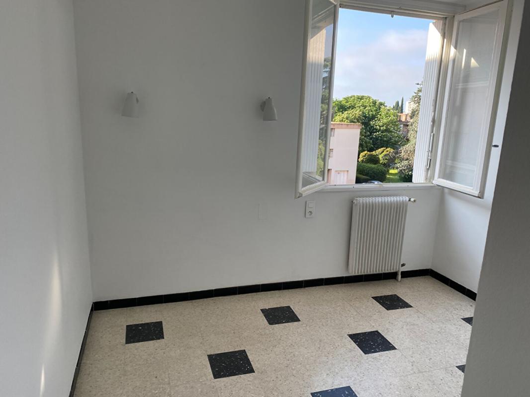 BEZIERS Appartement Beziers 3 pièce(s) 60 m2 5