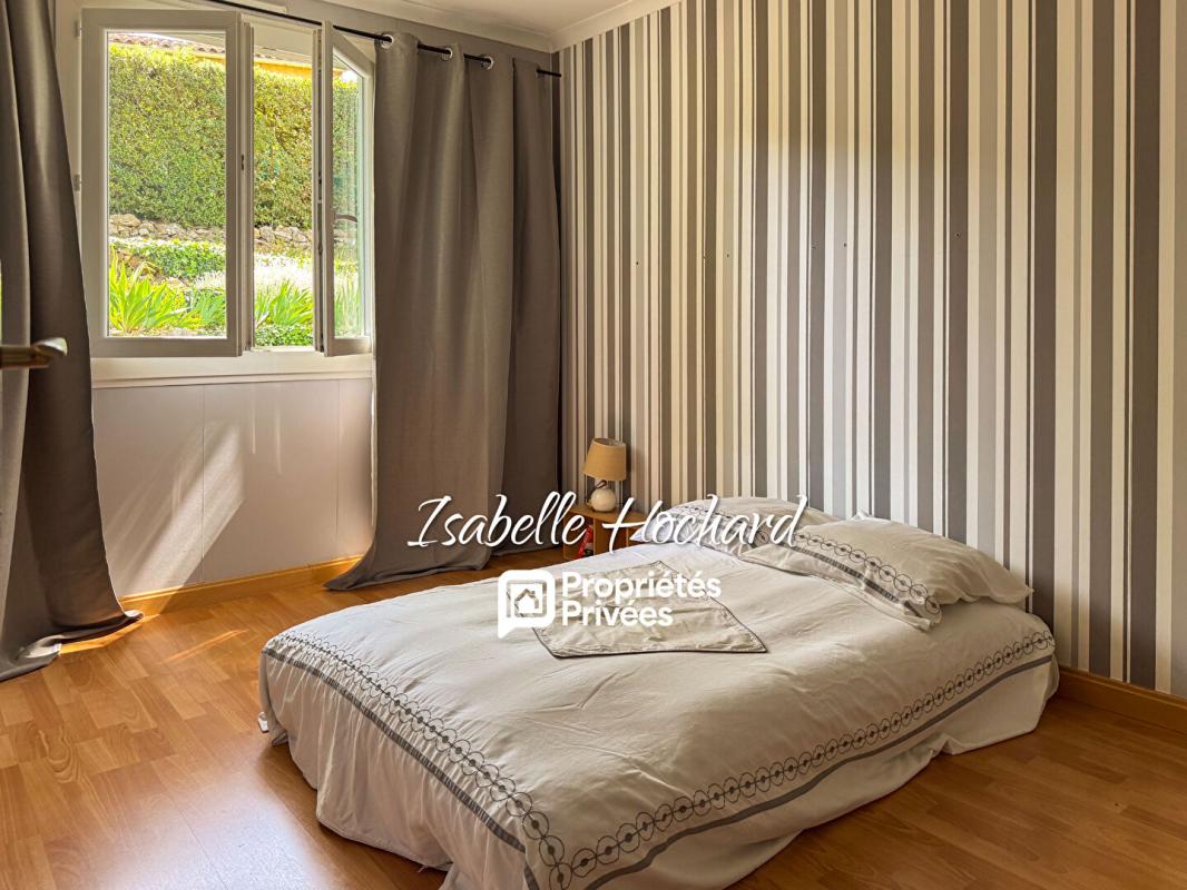 GAREOULT Maison Gareoult 4 pièce(s) 101 m2 16