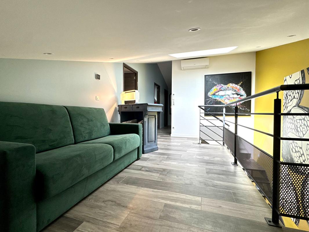 BRINDAS DUPLEX D'EXCEPTION 170 m2 avec terrasse 45m2 17