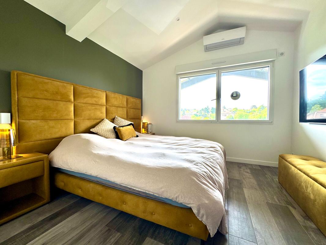 BRINDAS DUPLEX D'EXCEPTION 170 m2 avec terrasse 45m2 9