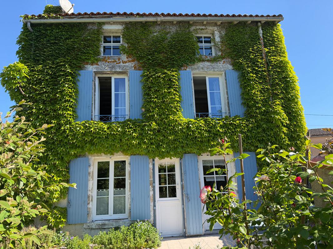 LA MOTHE-SAINT-HERAY Maison de village La Mothe St Heray 5 pièce(s) 118m2 1