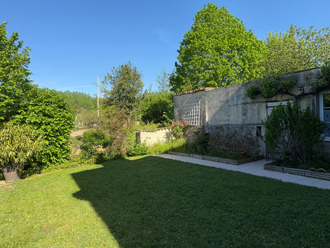 LA MOTHE-SAINT-HERAY Maison de village La Mothe St Heray 5 pièce(s) 118m2 17