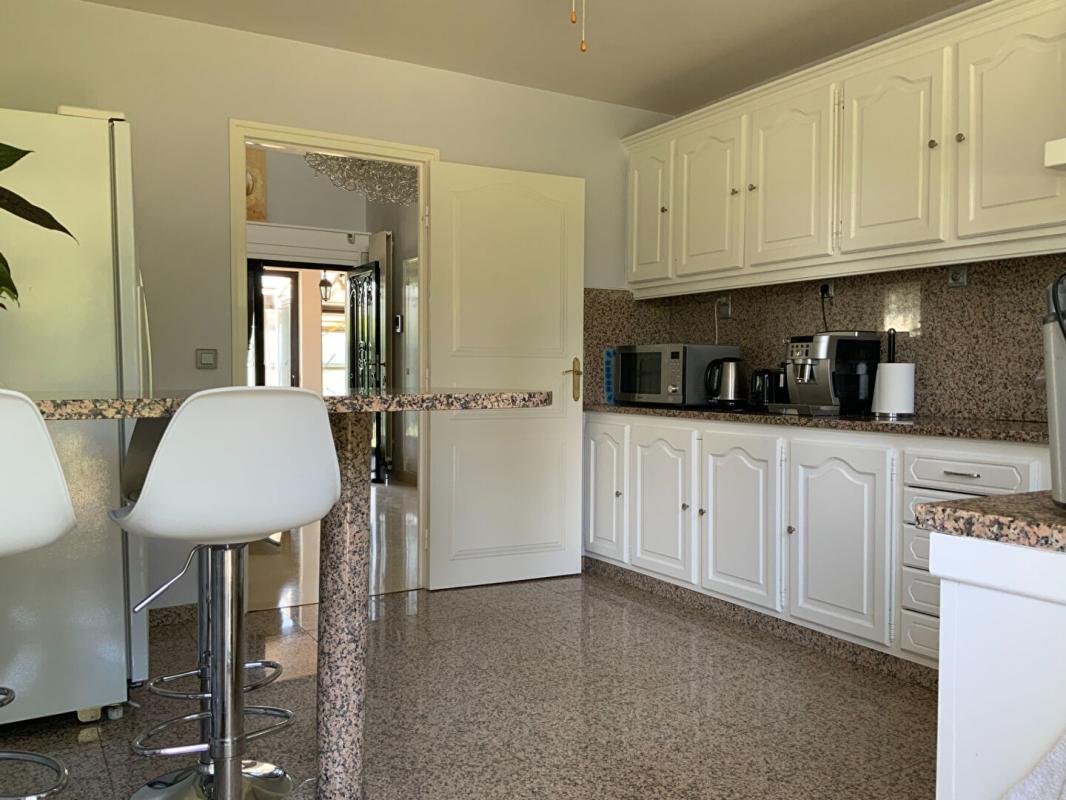 MORET-SUR-LOING Maison familiale d'exception - Volumes, Luminosité et Confort absolu à Ville Saint Jacques 11