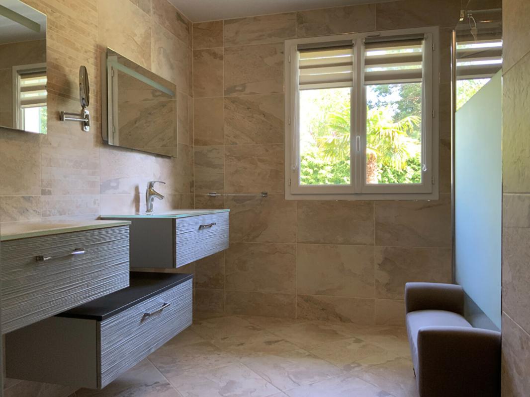 MORET-SUR-LOING Maison familiale d'exception - Volumes, Luminosité et Confort absolu à Ville Saint Jacques 14