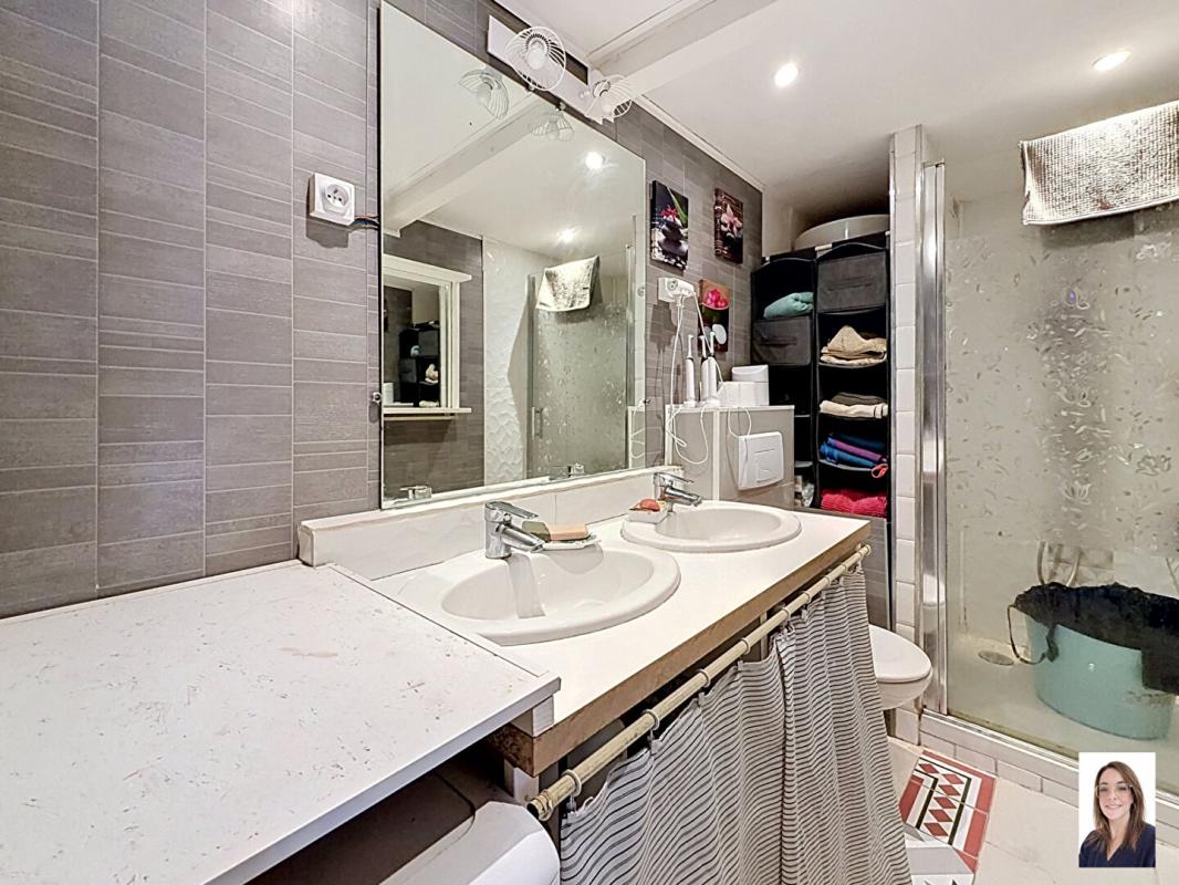 TOURVES Appartement  3 pièce(s)  58m2 3