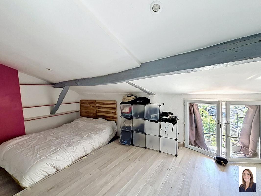 TOURVES Appartement  3 pièce(s)  58m2 4