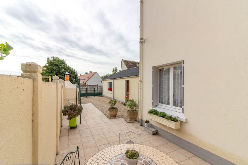 MUR-DE-SOLOGNE Maison Mur De Sologne 7 pièces 181 m2 16