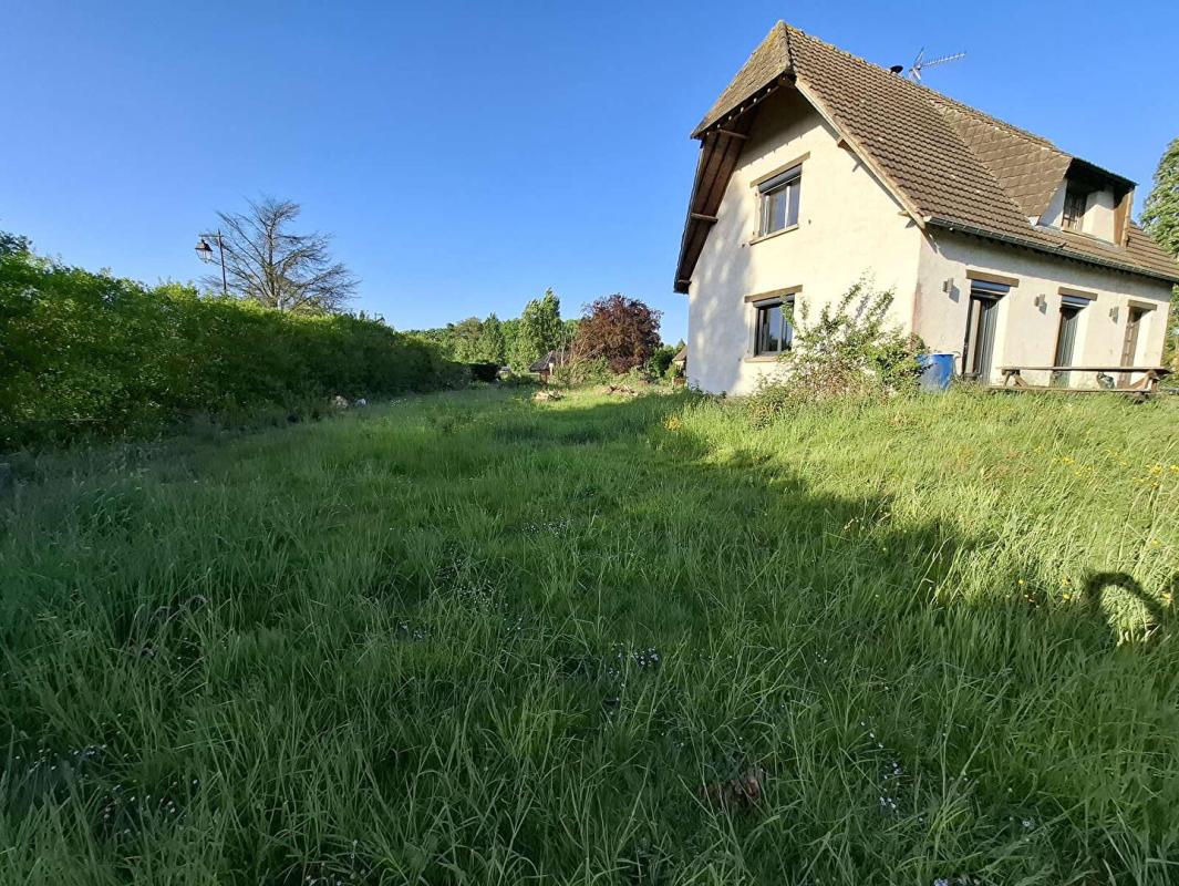 VERNEUIL-SUR-AVRE Maison type Pavillon proche VERNEUIL SUR AVRE 6 pièce(s) 101 m2 + terrain 17