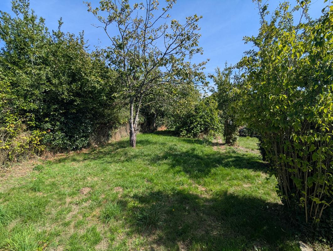 MOUTIERS-AU-PERCHE Propriété 141m2  3 chambres Terrain 617m2 13