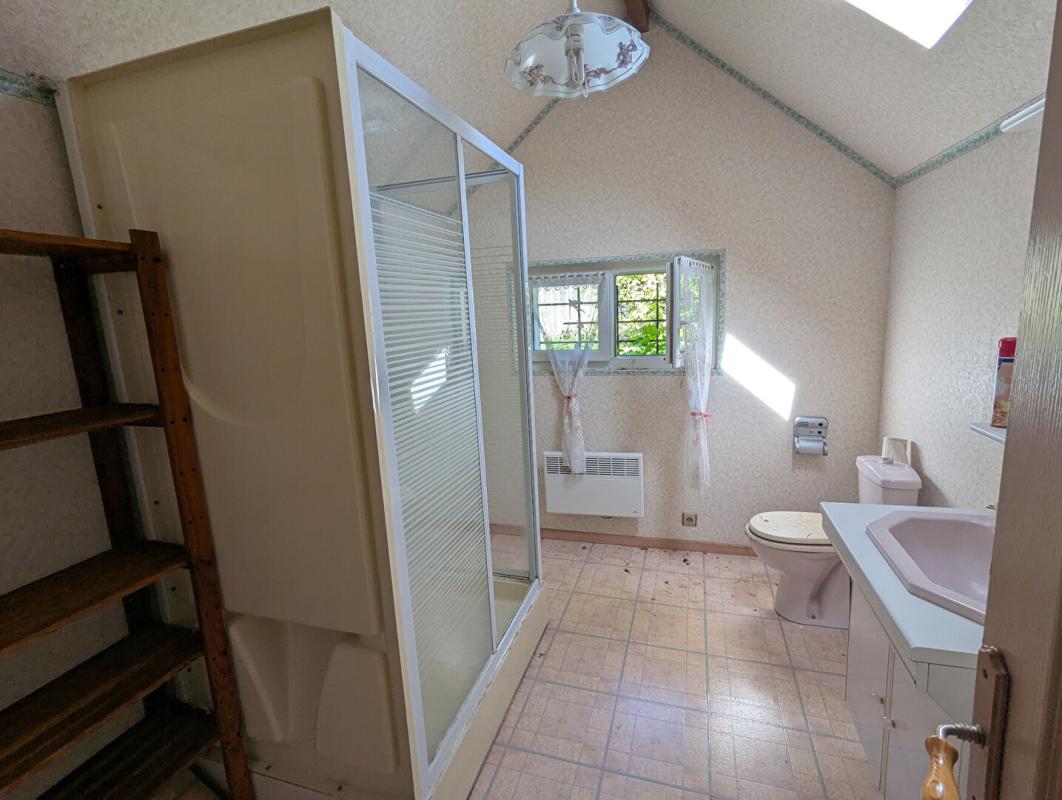 MOUTIERS-AU-PERCHE Propriété 141m2  3 chambres Terrain 617m2 9