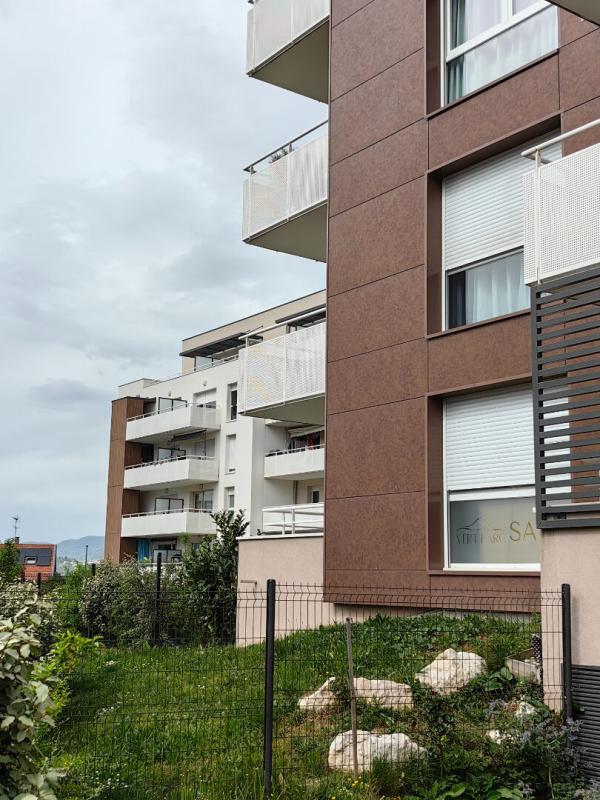 VOREPPE ? T4 81,7 M² avec jardin + terrasse + garage ? Résidence récente à Voreppe 293000E 1