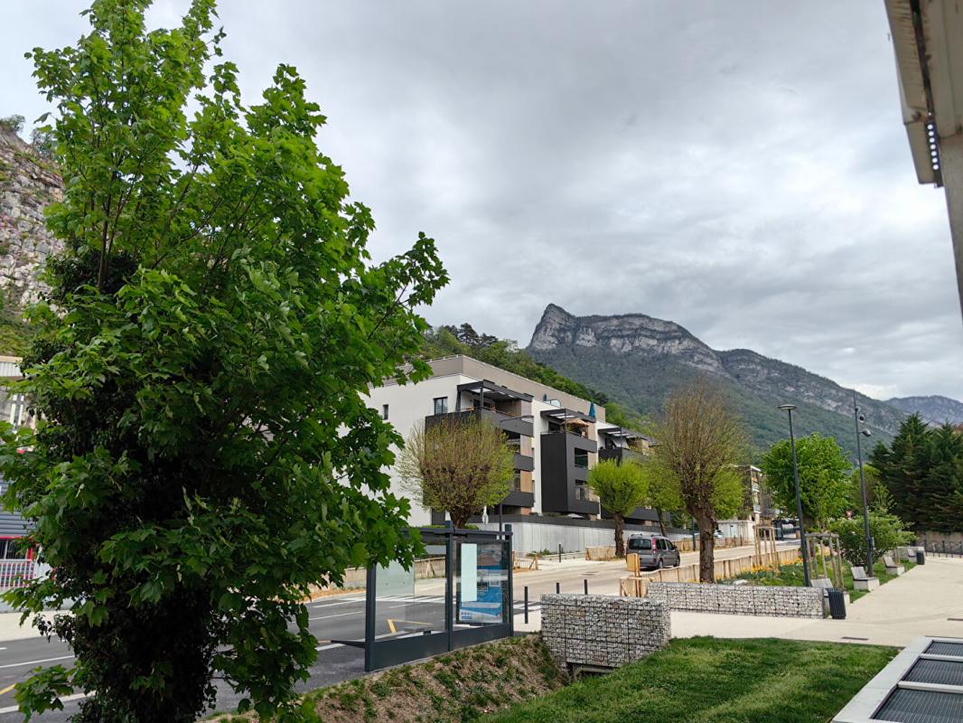 VOREPPE ? T4 81,7 M² avec jardin + terrasse + garage ? Résidence récente à Voreppe 293000E 13