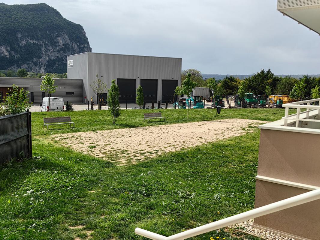 VOREPPE ? T4 81,7 M² avec jardin + terrasse + garage ? Résidence récente à Voreppe 293000E 14