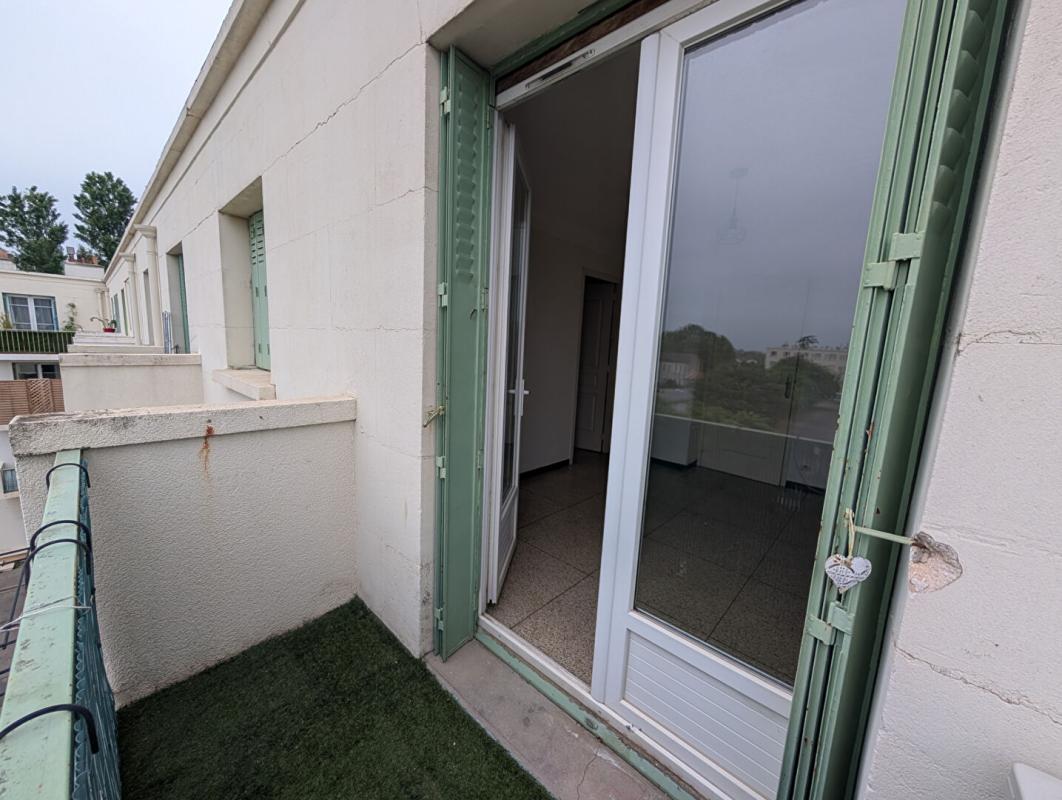 SALON-DE-PROVENCE À louer - T2 de 40 m² à Salon-de-Provence 6