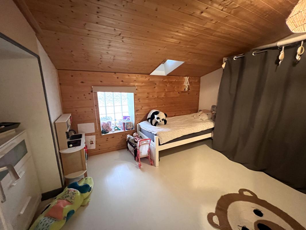 CLAVEISOLLES CLAVEISOLLES. Petite maison cocoon 3 pièces 93 m2 avec terrasse et terrain au calme 10