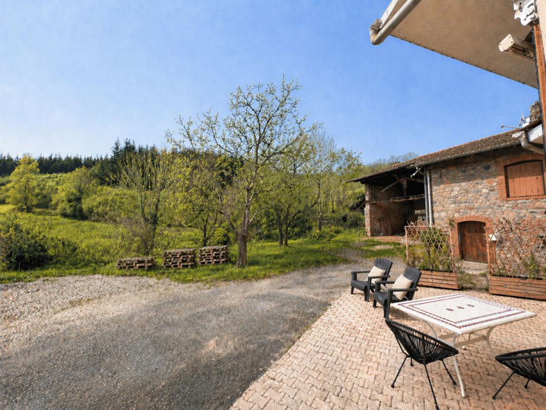 CLAVEISOLLES CLAVEISOLLES. Petite maison cocoon 3 pièces 93 m2 avec terrasse et terrain au calme 18