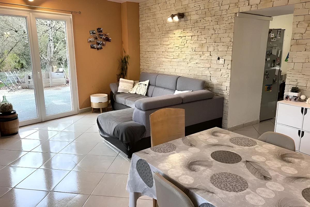 CLAVEISOLLES CLAVEISOLLES. Petite maison cocoon 3 pièces 93 m2 avec terrasse et terrain au calme 6