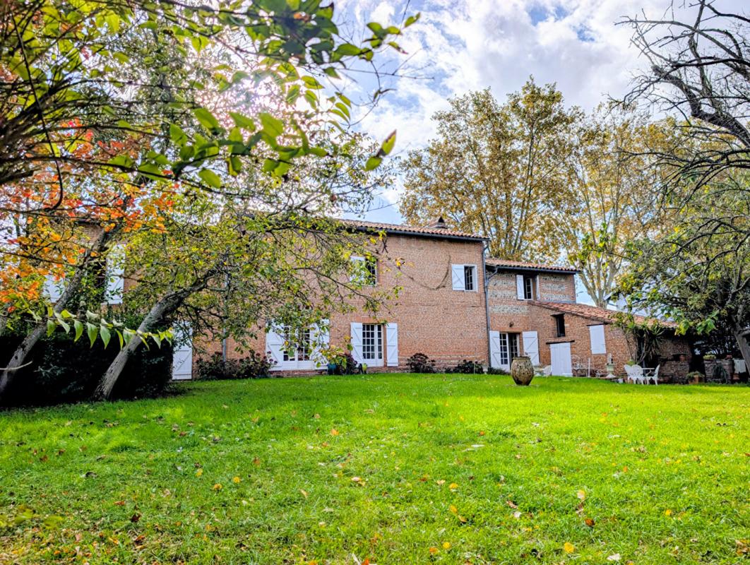 PORTET-SUR-GARONNE Demeure de caractère avec dépendance et garage sur terrain de 1100 m² 13