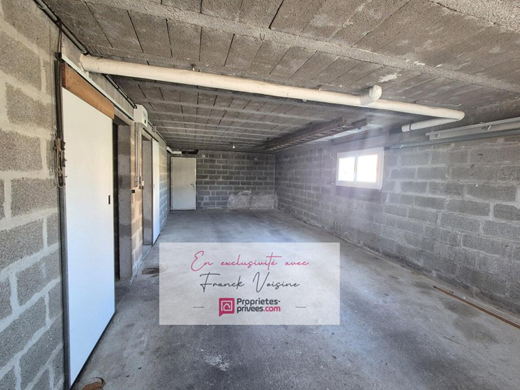 LES HERBIERS A VENDRE  en EXCLUSIVITE aux Herbiers, centre ville - Maison avec 4 chambres sur un terrain de  729 m2 env 12