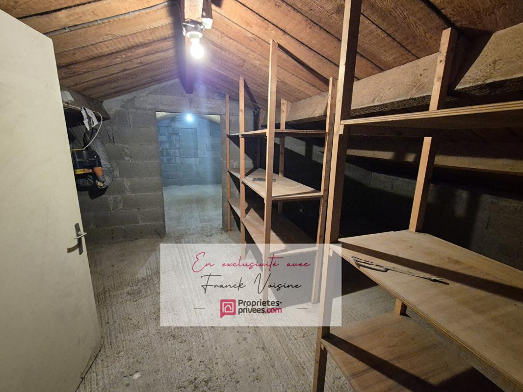 LES HERBIERS A VENDRE  en EXCLUSIVITE aux Herbiers, centre ville - Maison avec 4 chambres sur un terrain de  729 m2 env 16