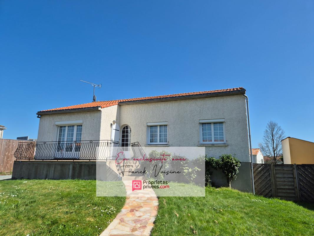 LES HERBIERS A VENDRE  en EXCLUSIVITE aux Herbiers, centre ville - Maison avec 4 chambres sur un terrain de  729 m2 env 18