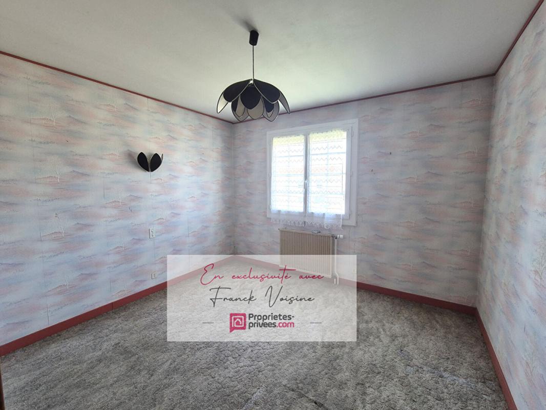 LES HERBIERS A VENDRE  en EXCLUSIVITE aux Herbiers, centre ville - Maison avec 4 chambres sur un terrain de  729 m2 env 4