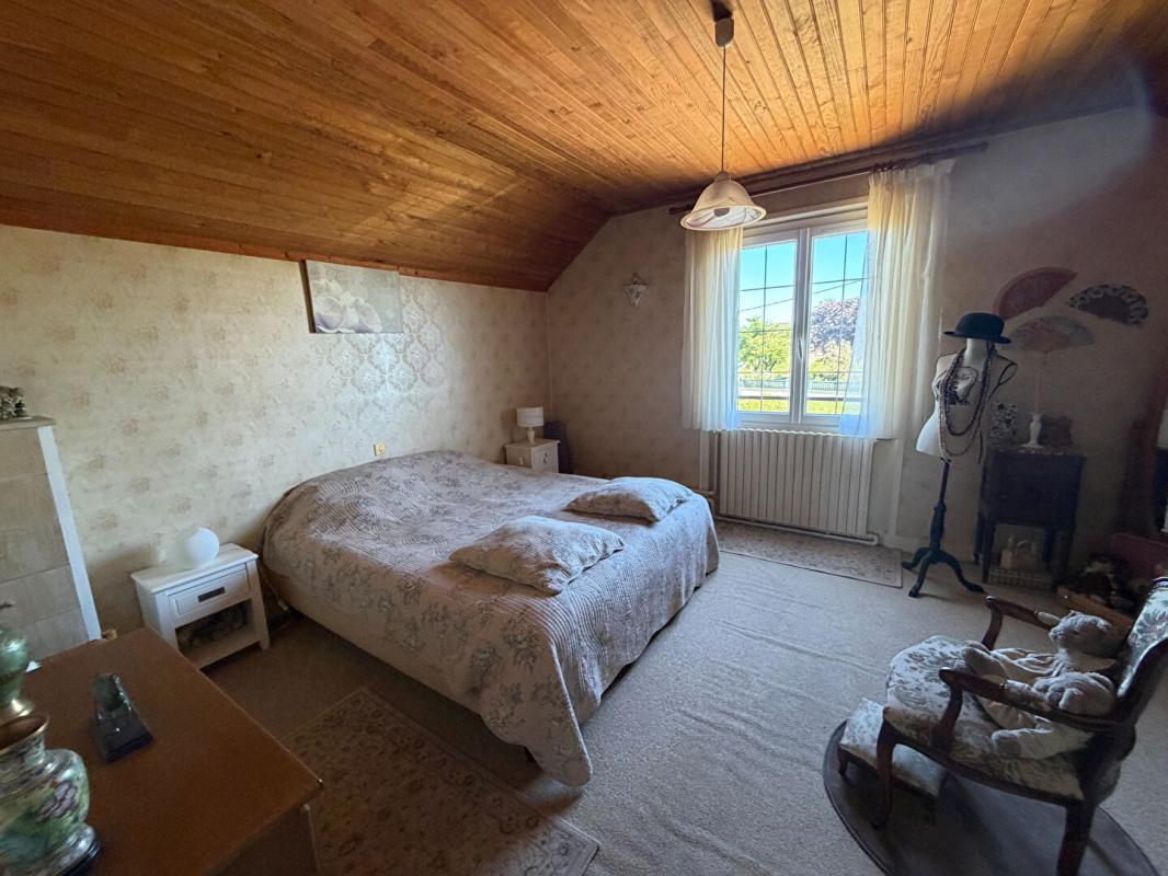 LA CHARITE-SUR-LOIRE Joli pavillon sur sous sol dans un secteur calme de La Charité sur Loire 12