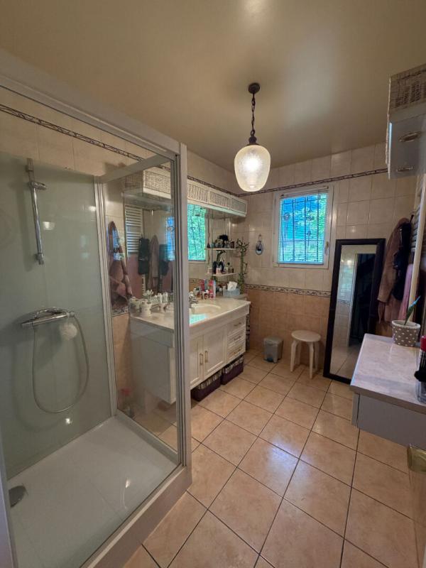 LA CHARITE-SUR-LOIRE Joli pavillon sur sous sol dans un secteur calme de La Charité sur Loire 15