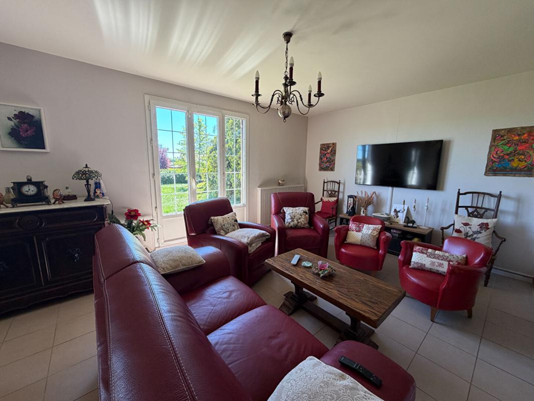 LA CHARITE-SUR-LOIRE Joli pavillon sur sous sol dans un secteur calme de La Charité sur Loire 9