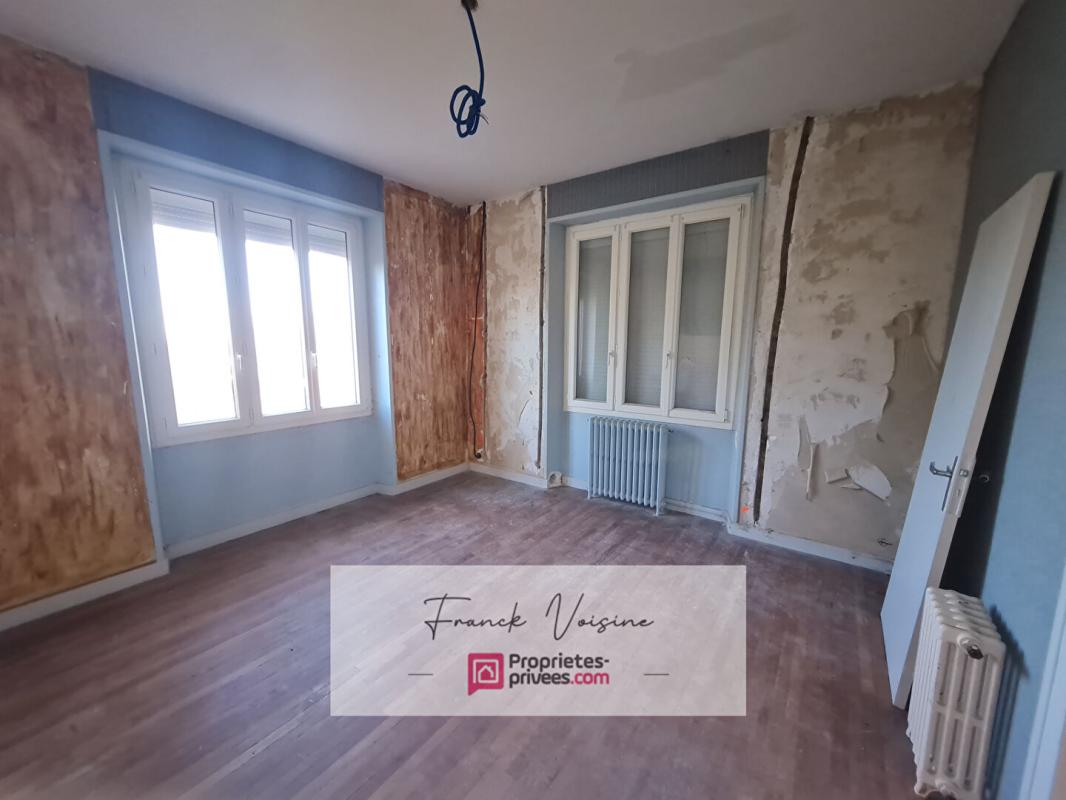 LES HERBIERS Maison de 212 m2 A VENDRE Les Herbiers  Centre Ville - 4 Chambres et un bureau sur un terrain de 1150 m2 15