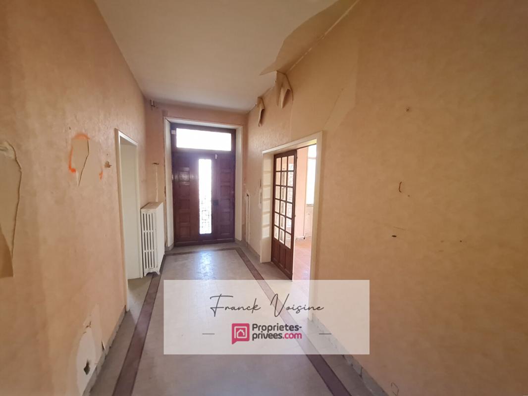 LES HERBIERS Maison de 212 m2 A VENDRE Les Herbiers  Centre Ville - 4 Chambres et un bureau sur un terrain de 1150 m2 16