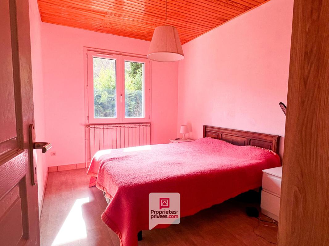 GIERES Gières (38610) Appartement T3 (1 chambre) - Jardin - place parking - possibilité garage 12