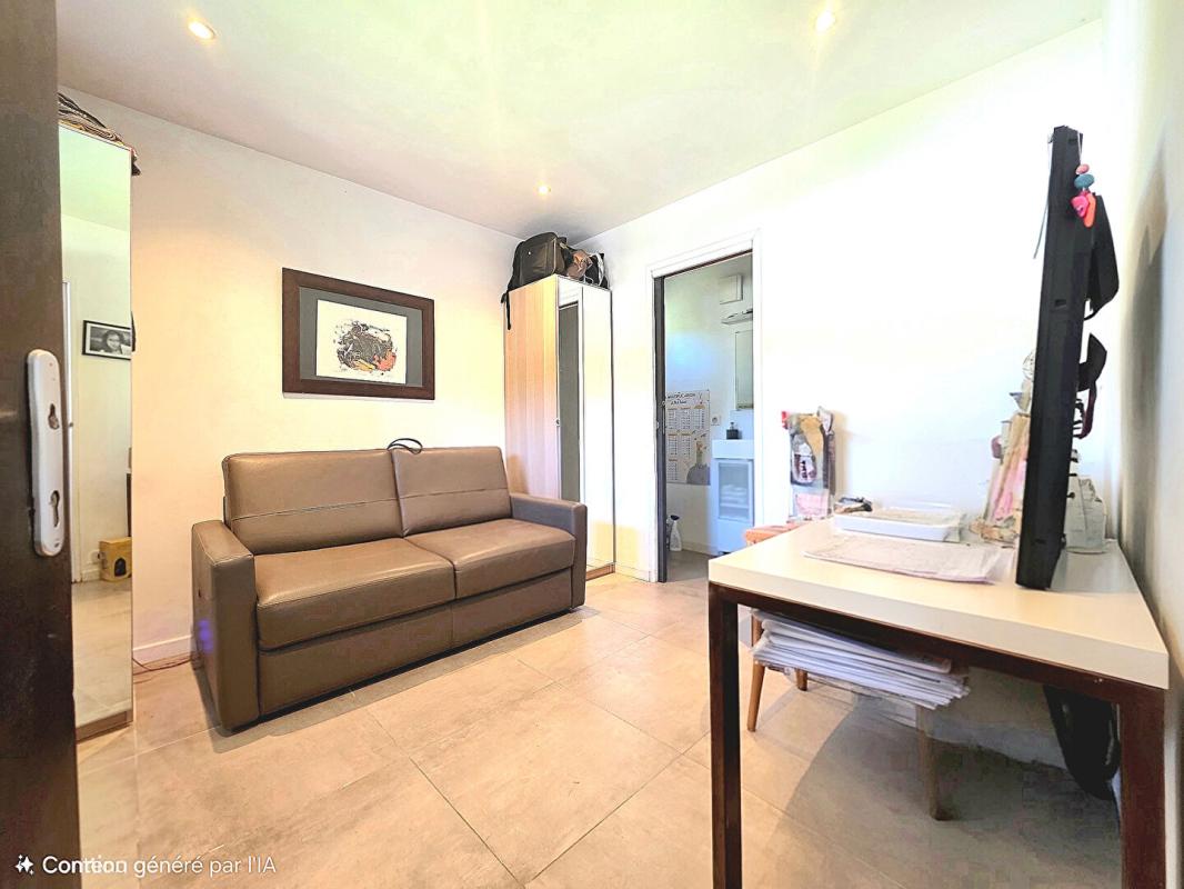 SANARY-SUR-MER Maison type californien a Sanary Sur Mer 5 pièce(s) 100 m2 PISCINE ,GARAGE 7