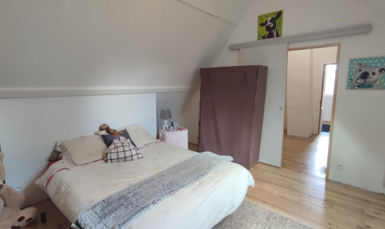 LANOBRE Charmante Maison dans beau quartier de Lanobre 15270 12