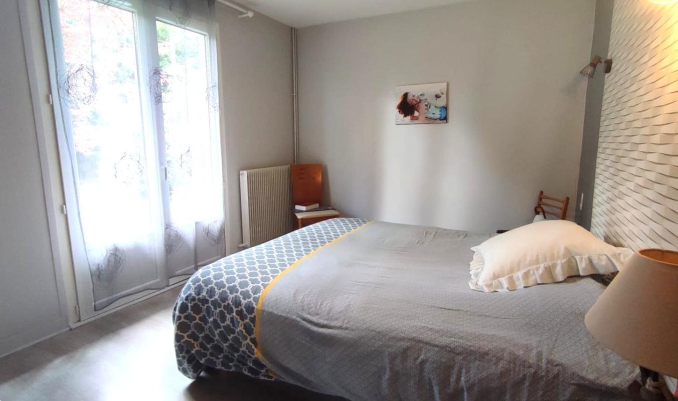 LANOBRE Charmante Maison dans beau quartier de Lanobre 15270 9