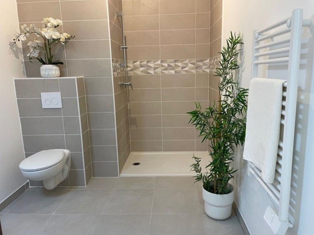 LA SEYNE-SUR-MER T2 d' exception avec balcon - Emplacement premium-  La presqu'île 3