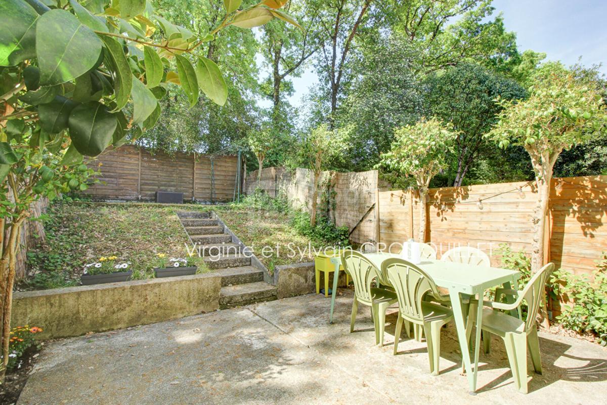 SAINT-JEAN Maison Saint Jean T4 84 m2 + garage 9