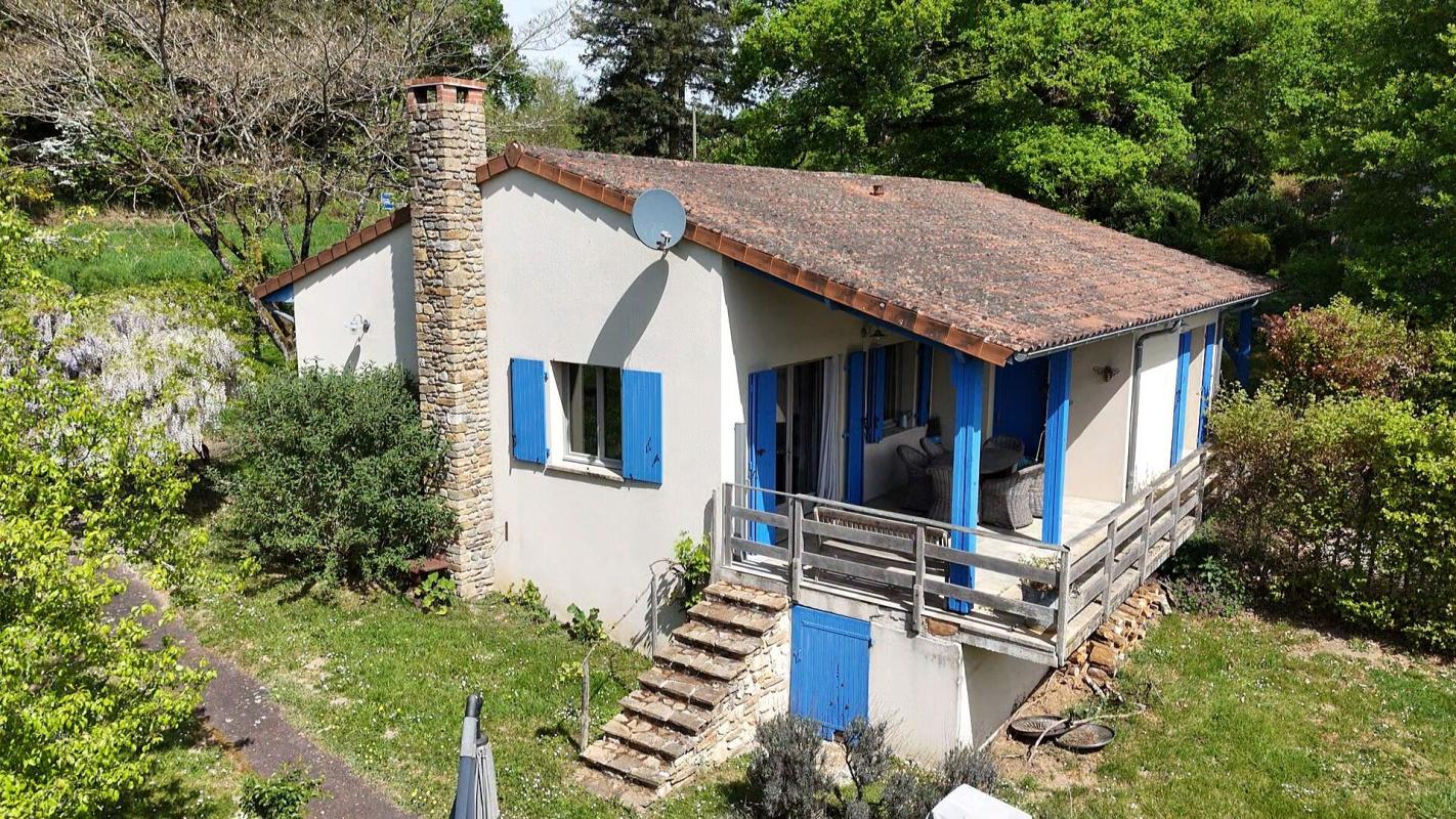 CHAMPS-ROMAIN Maison de plain-pied accessible aux personnes à mobilité réduite 17