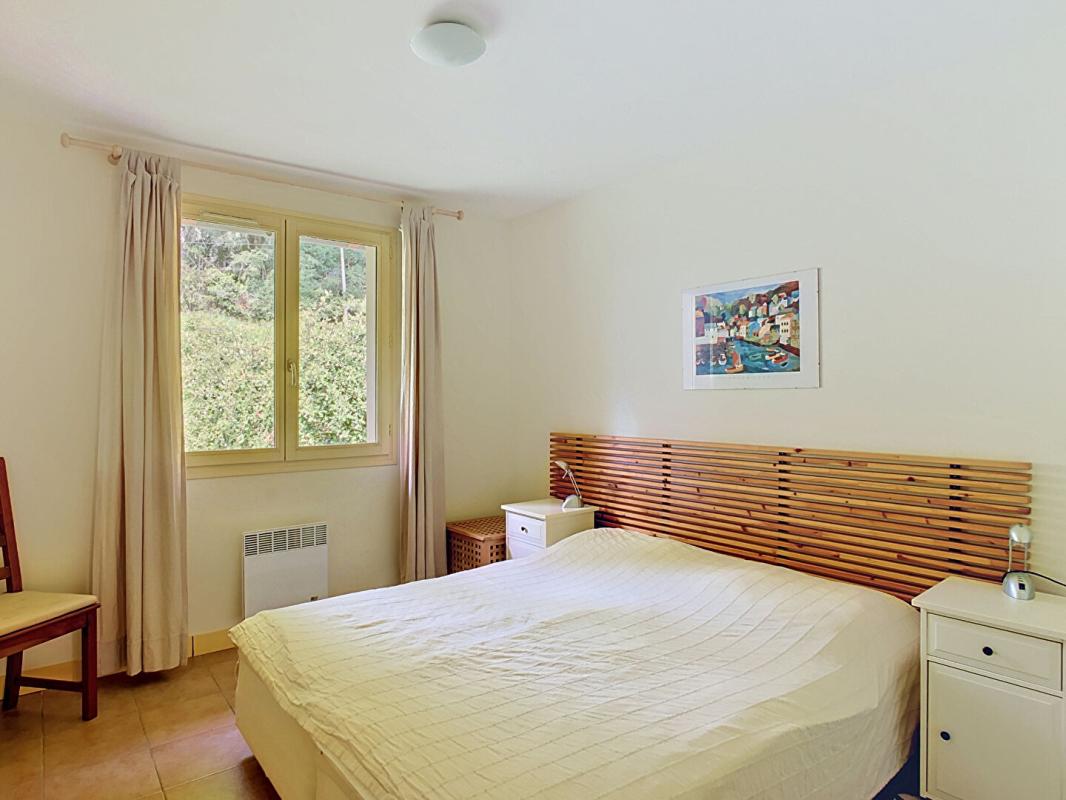 CHAMPS-ROMAIN Maison de plain-pied avec 3 chambres 12